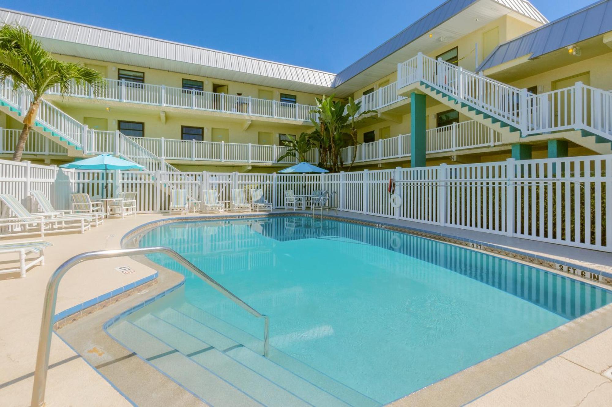 Tuckaway Shores Resort Melbourne Buitenkant foto